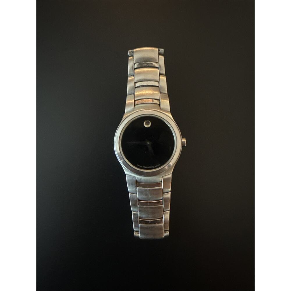 Movado Museum Classic Ladies Watch 84 E4 1833 Black Dial Stainless Steel Swiss